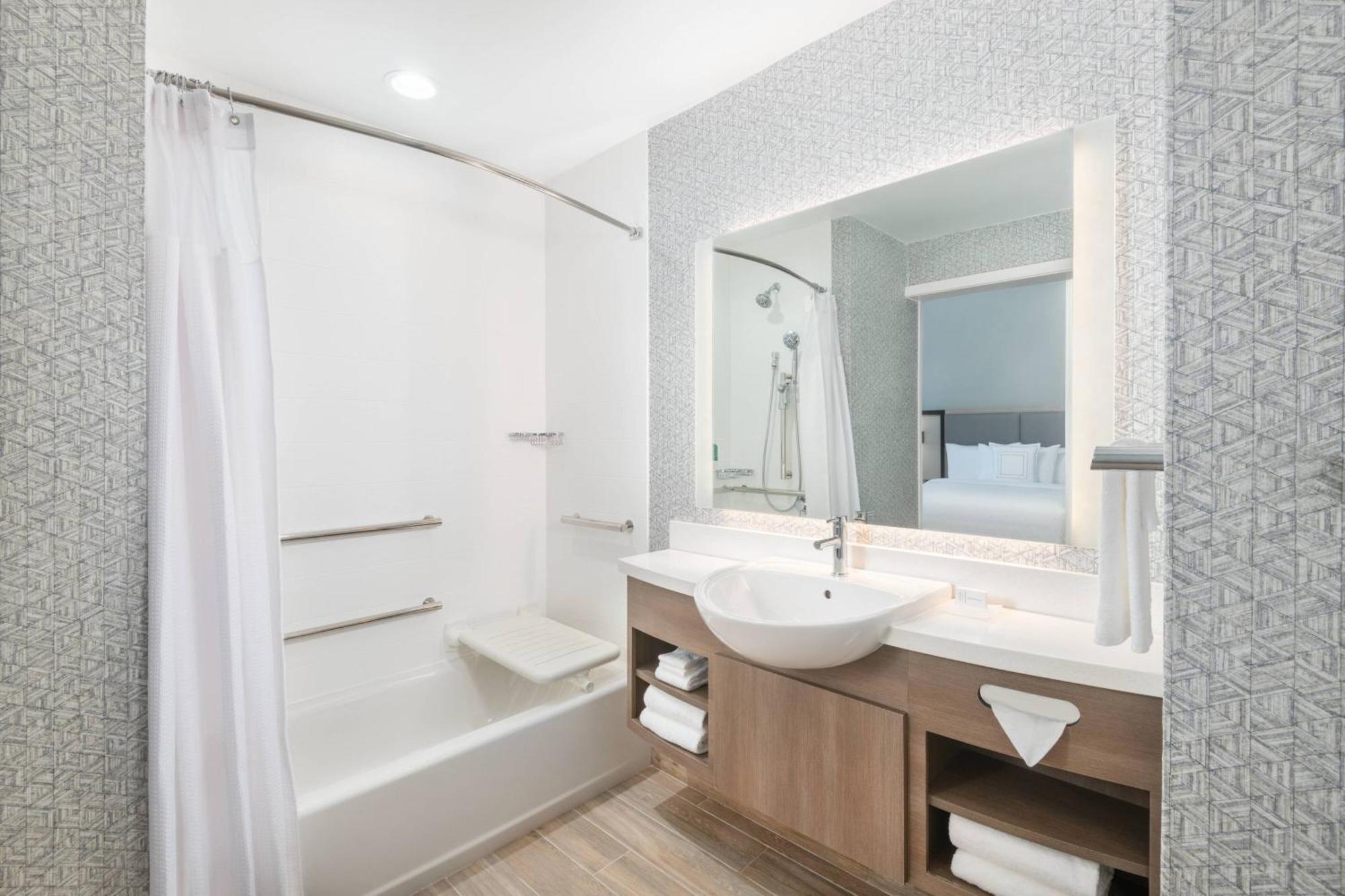 Springhill Suites By Marriott Panama City Beach Beachfront Eksteriør bilde